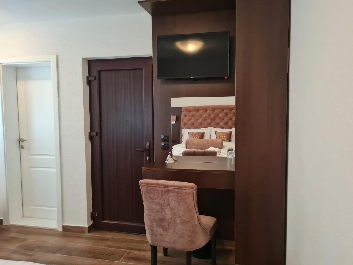Villa Malkoc - Luxury Rooms & Apartments โมสตาร์ ภายนอก รูปภาพ
